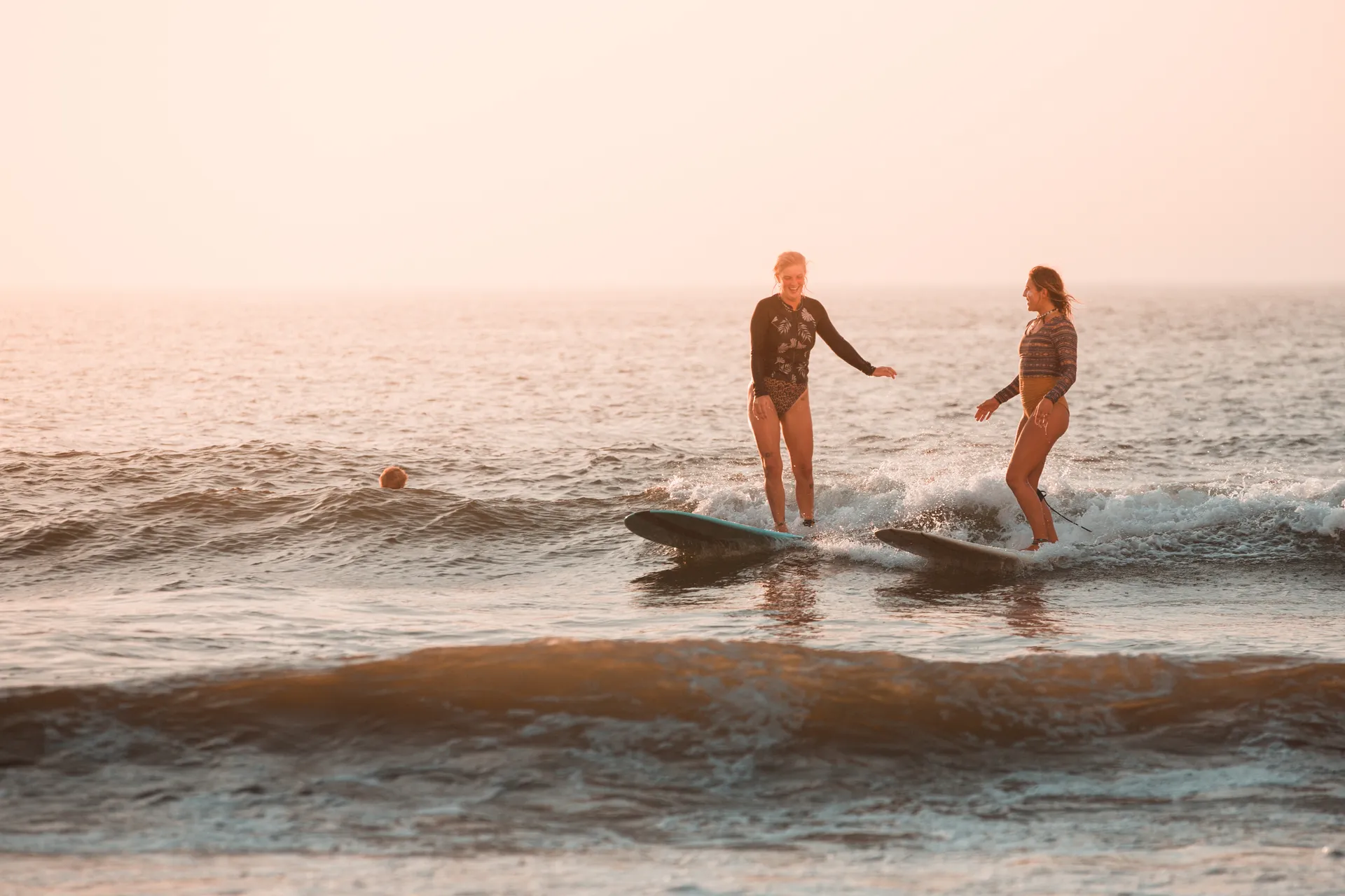 Chilliges Surfhostel in Lissabon: Surfen, Feiern und City-Vibes